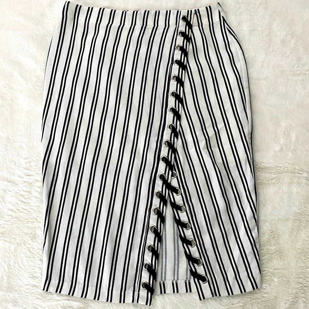 Endless Rose Striped Pencil Skirt with Button Detail - Picture 4 of 6